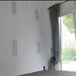 Beautiful Five Minutes From Beach! *