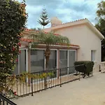 דירה Beautiful Five Minutes From Beach! קורל ביי