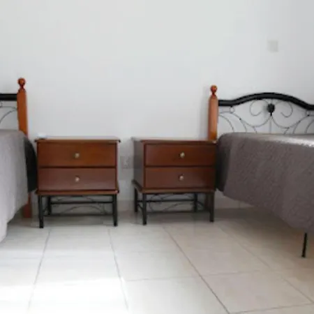 Appartement Beautiful Five Minutes From Beach!