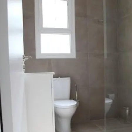 Beautiful Five Minutes From Beach! Appartement