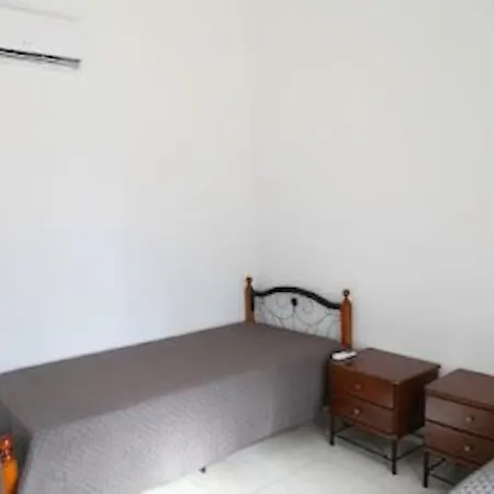 Apartament Beautiful Five Minutes From Beach! *