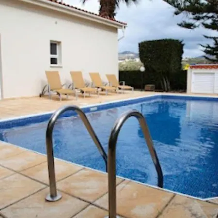 Apartament Beautiful Five Minutes From Beach! *