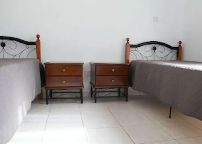 Beautiful Five Minutes From Beach! Apartmán