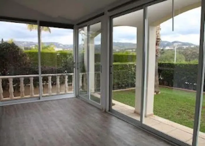 Beautiful Five Minutes From Beach! Apartmán *